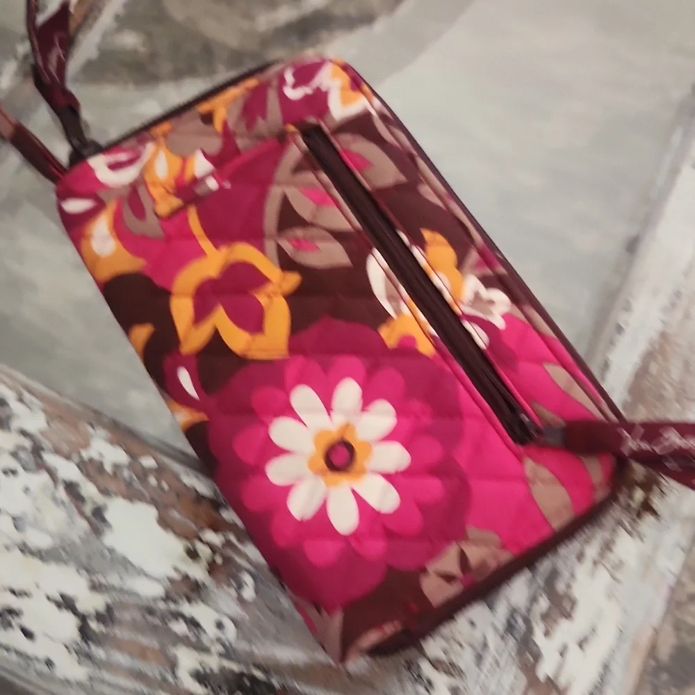 Vera Bradley Plum Floral Floral Quilted Women's Wristlet